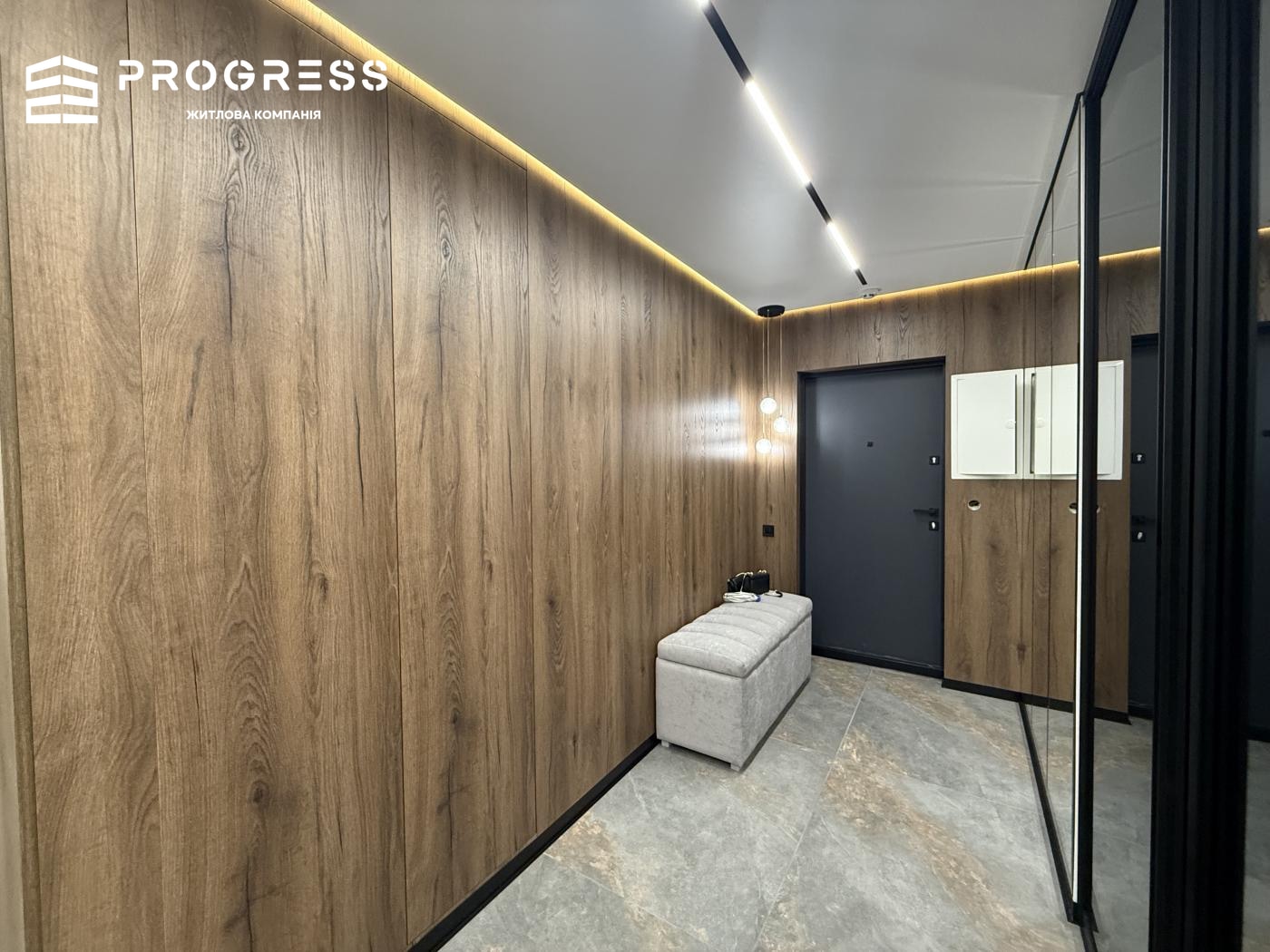 Sale of a 3-room apartment in the RC "Manhattan Up" with a pool on the roof - 4