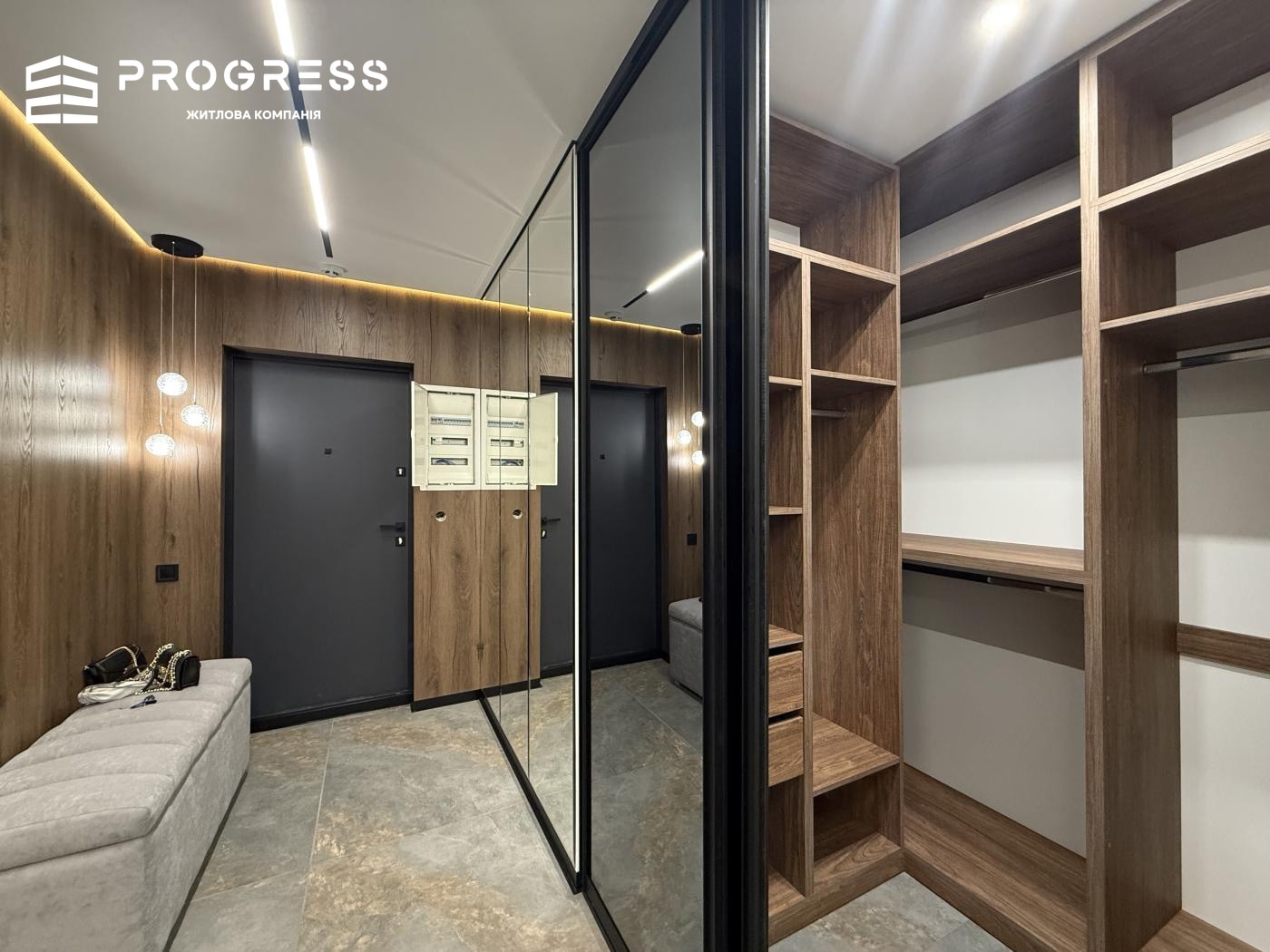 Sale of a 3-room apartment in the RC "Manhattan Up" with a pool on the roof - 7