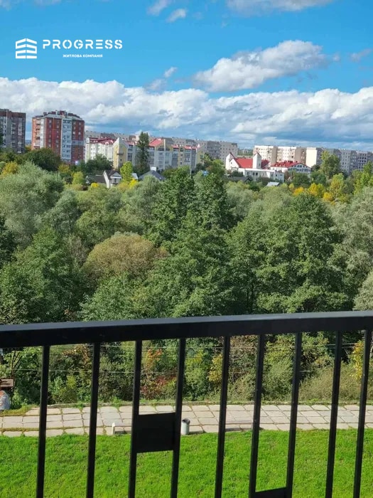 1-кімнатна квартира, з ремонтом, Паркова Алея - 9