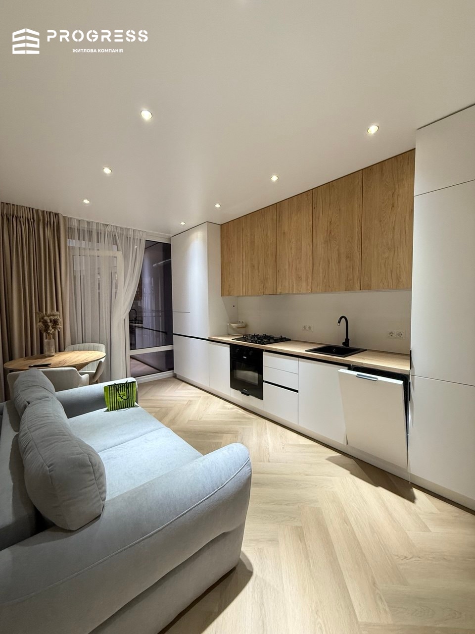 Rent of a 1-bedroom apartment in the Family Plaza residential complex - 14