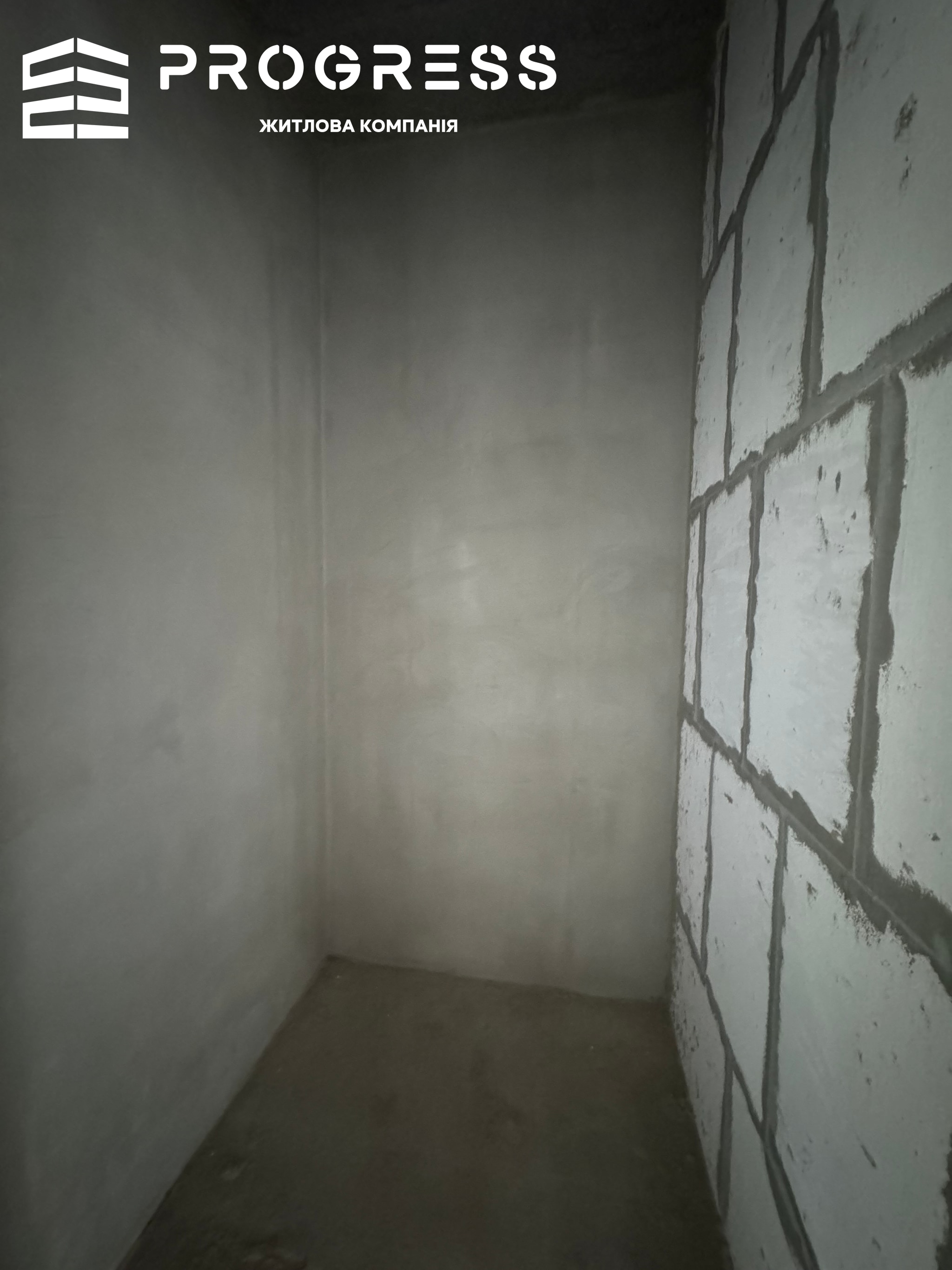 For sale is a 1-bedroom apartment in the Knyahynyn residential complex, ready for renovation - 9