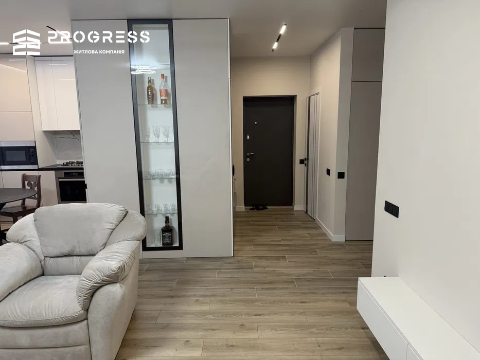 Rent of a 2-room apartment <br> In the very center 4