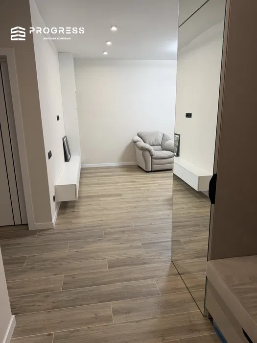 Rent of a 2-room apartment <br> In the very center