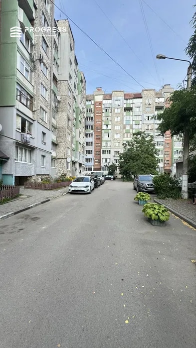 Продається 1 км.квартира вул. Василя Симоненка, 26А  - 13