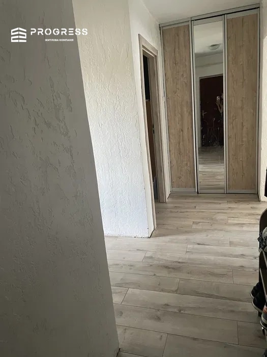 Selling a 2‑room apartment on Pul'ya Street. - 4