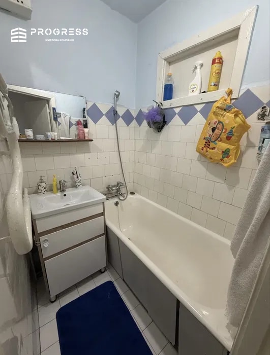 Selling a 2‑room apartment on Pul'ya Street. - 5