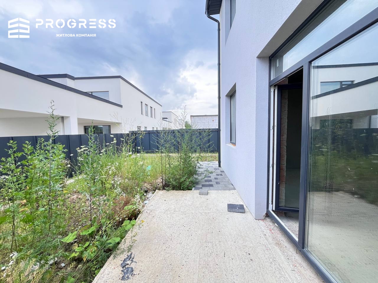 🏡 Sale of an end townhouse with garage and land plot - 4