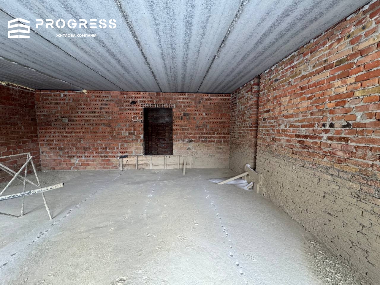 Sale of a spacious 2‑room apartment in the residential complex “Knyahynyn”. - 2