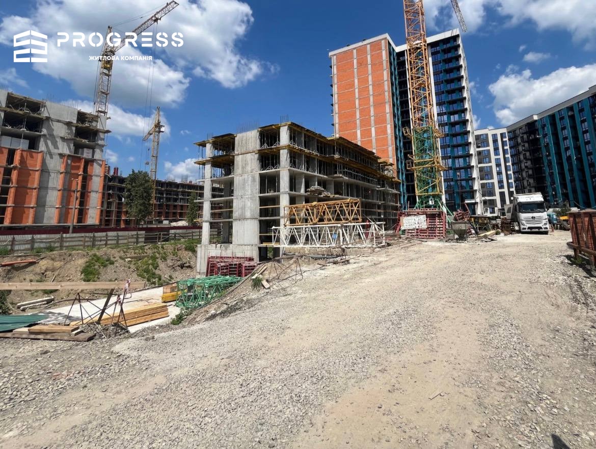 Продаж 2-кімнатної квартири в ЖК Family Plaza 3 - 5
