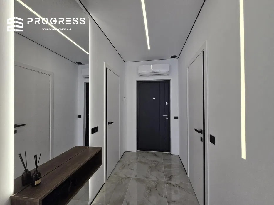 For sale: 1‑room apartment with renovation in the Manhattan residential complex - 1