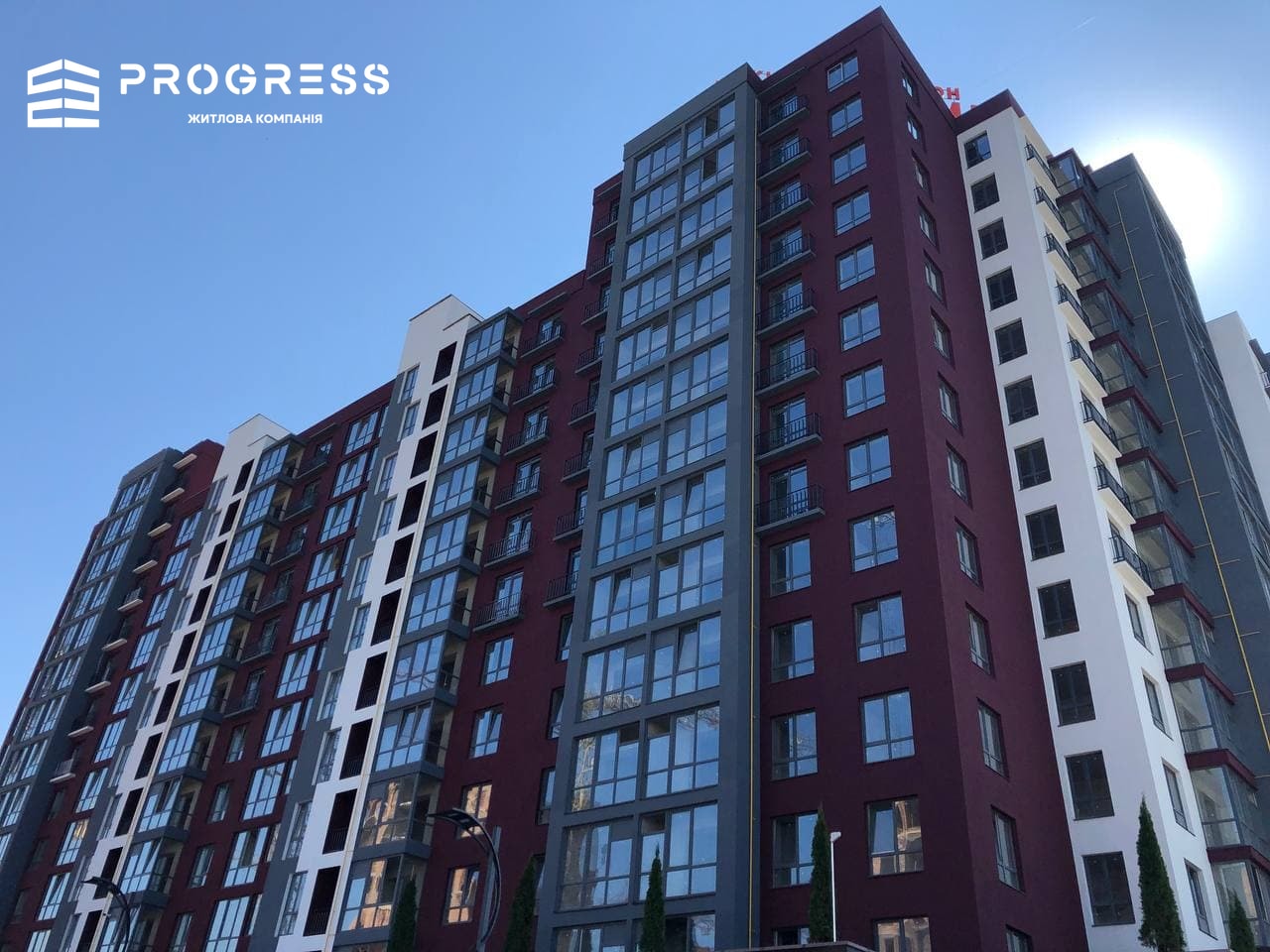 For sale: 2‑room apartment with a view in the city centre, with balcony. - 4