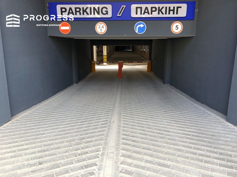 Продам 1 кімнатну в Центрі Міста за вигідною ціною - 2