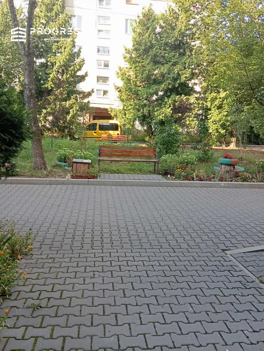 For sale 4-room apartment, B. Khmelnytskyi St. - 8