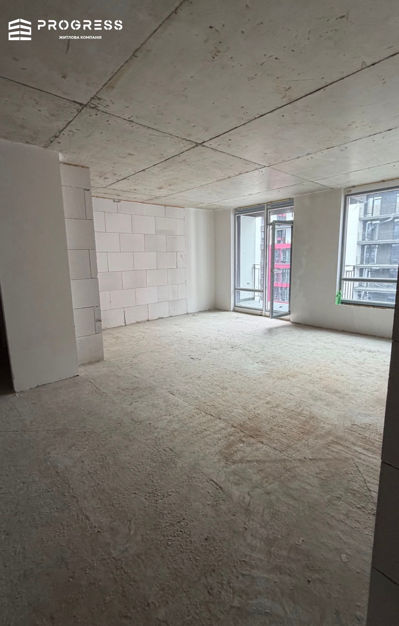 For sale a 2‑room apartment in the residential complex “Manhattan UP”, completed. - 1