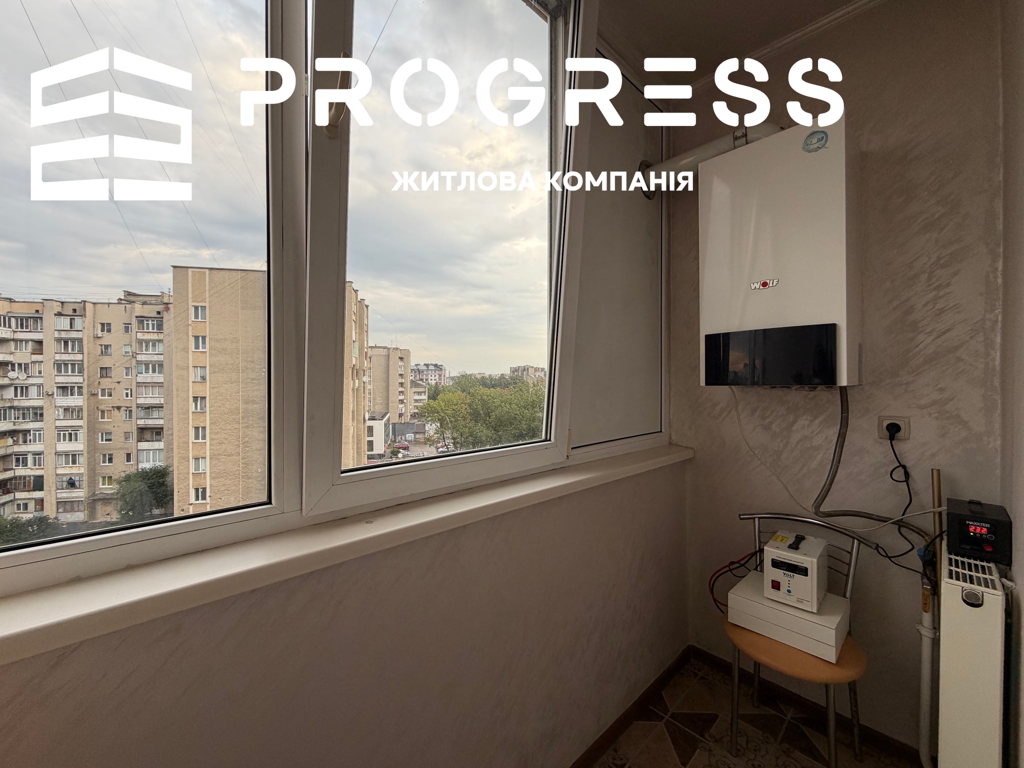 Продаж укомплектованої 2 кімнатної квартири вул. Вовчинецька  - 6