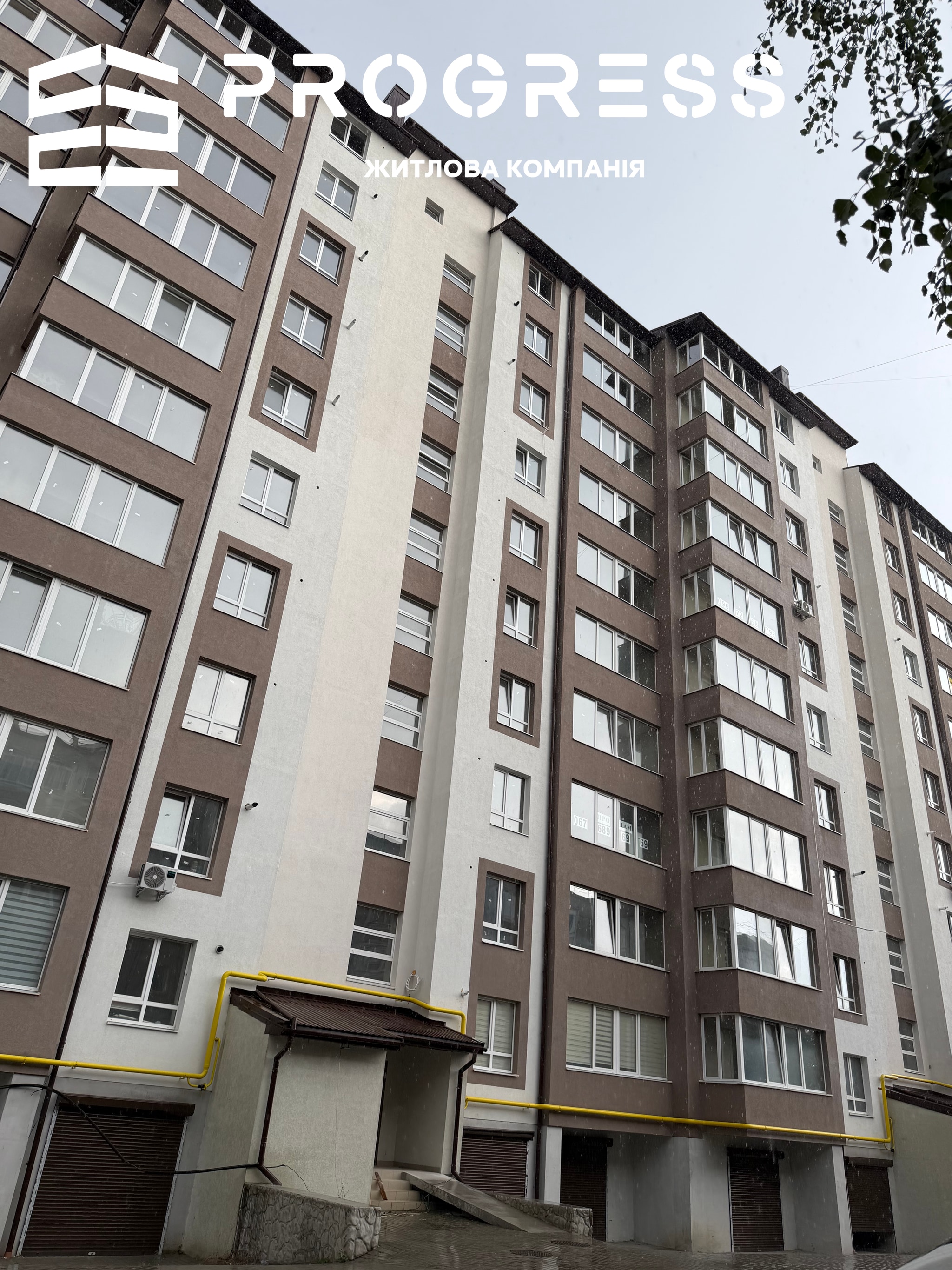 Продаж 4 кімнатної квартири дворівнева вул. Горбачевська - 26