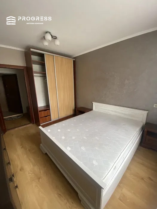For sale: 2‑room apartment, 24 August Street, 5 - 3