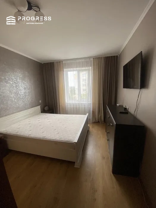 For sale: 2‑room apartment, 24 August Street, 5 - 8