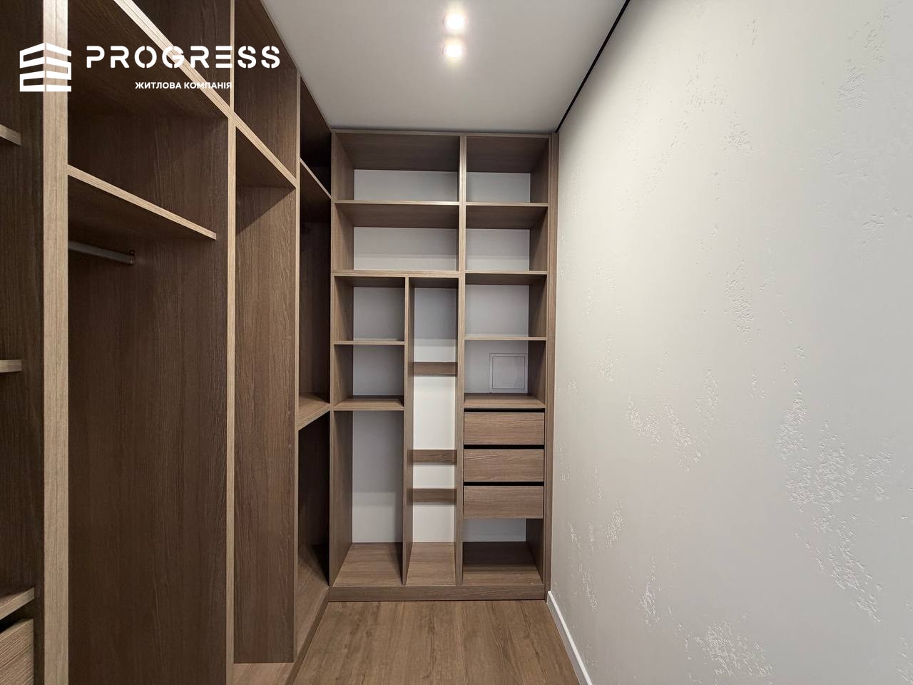 For sale: 2‑room apartment in the “Central Town” residential complex. - 10