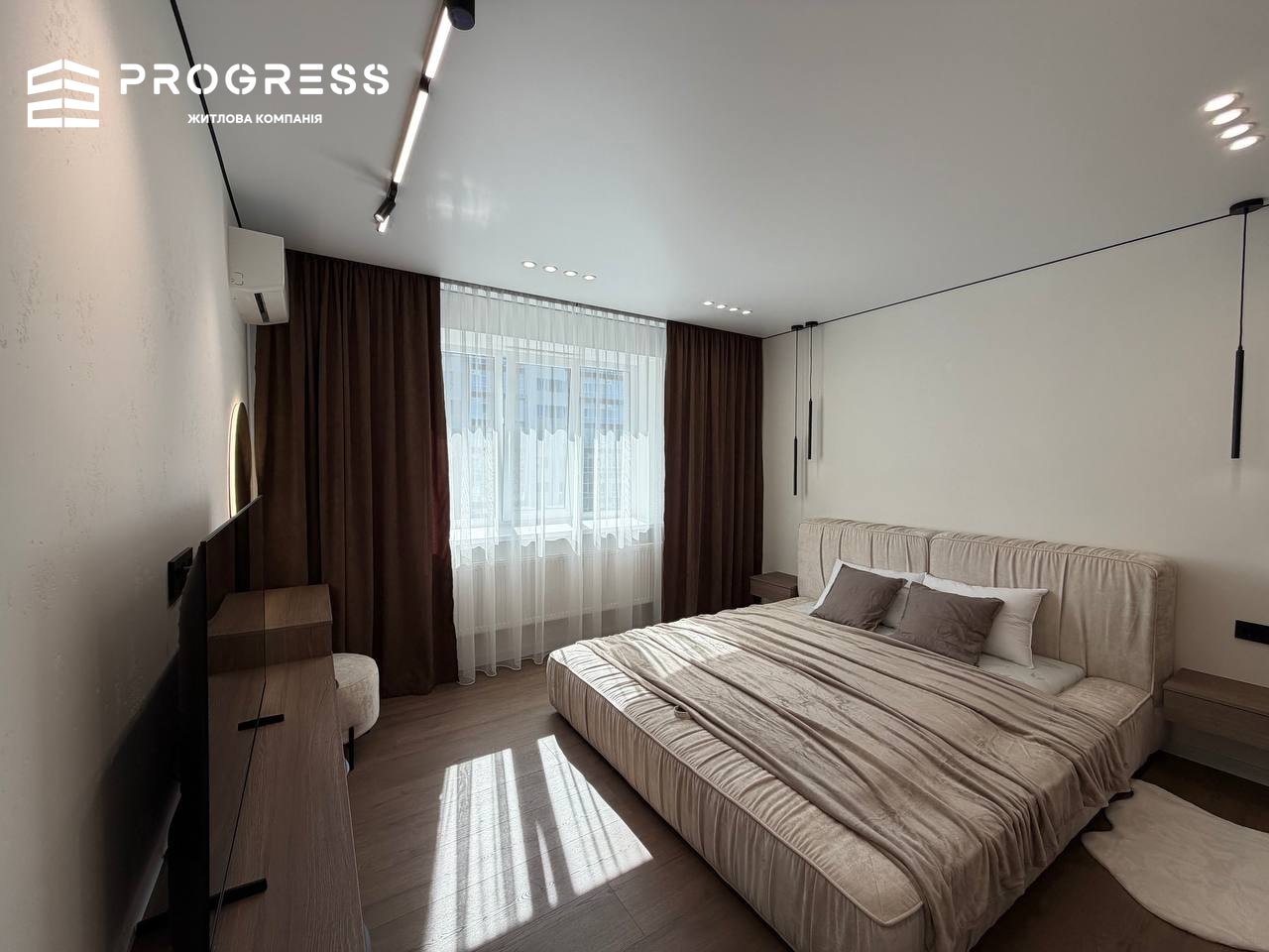 For sale: 2‑room apartment in the “Central Town” residential complex. - 7