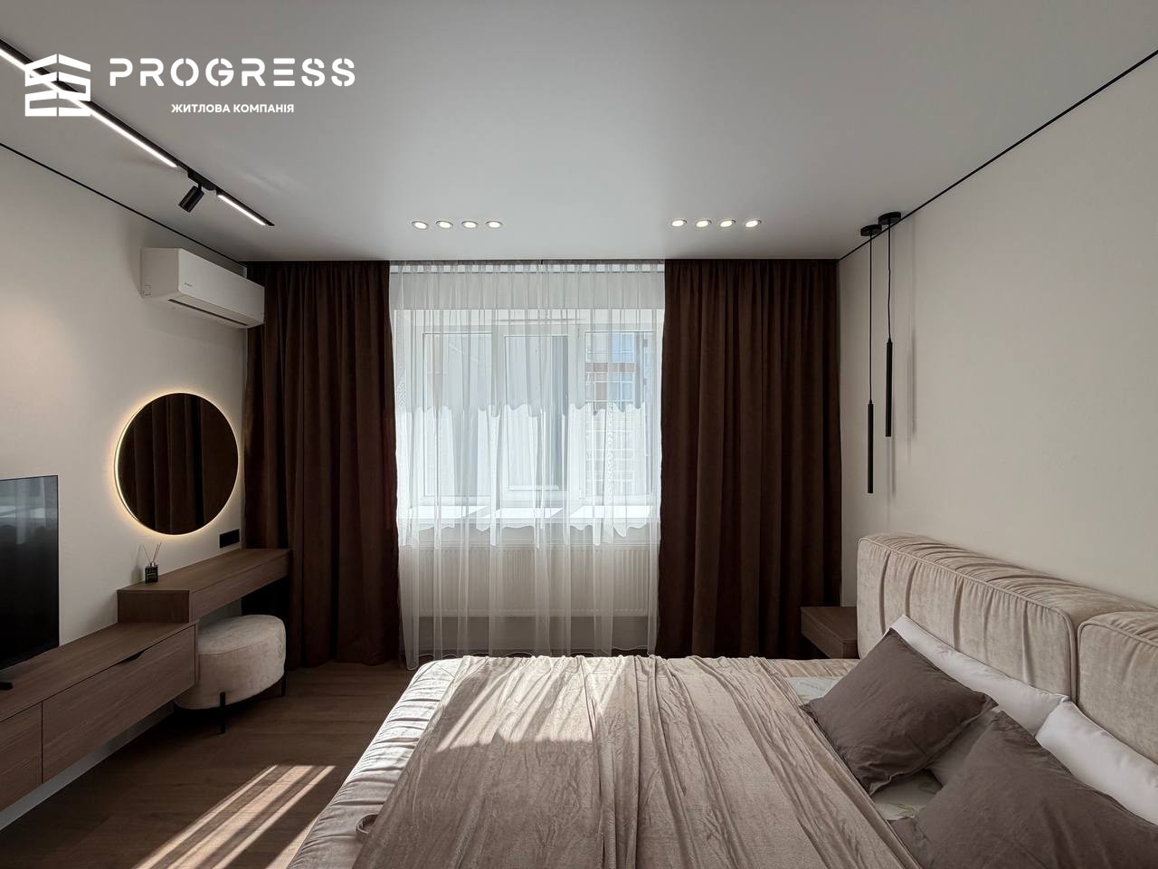 For sale: 2‑room apartment in the “Central Town” residential complex. - 8