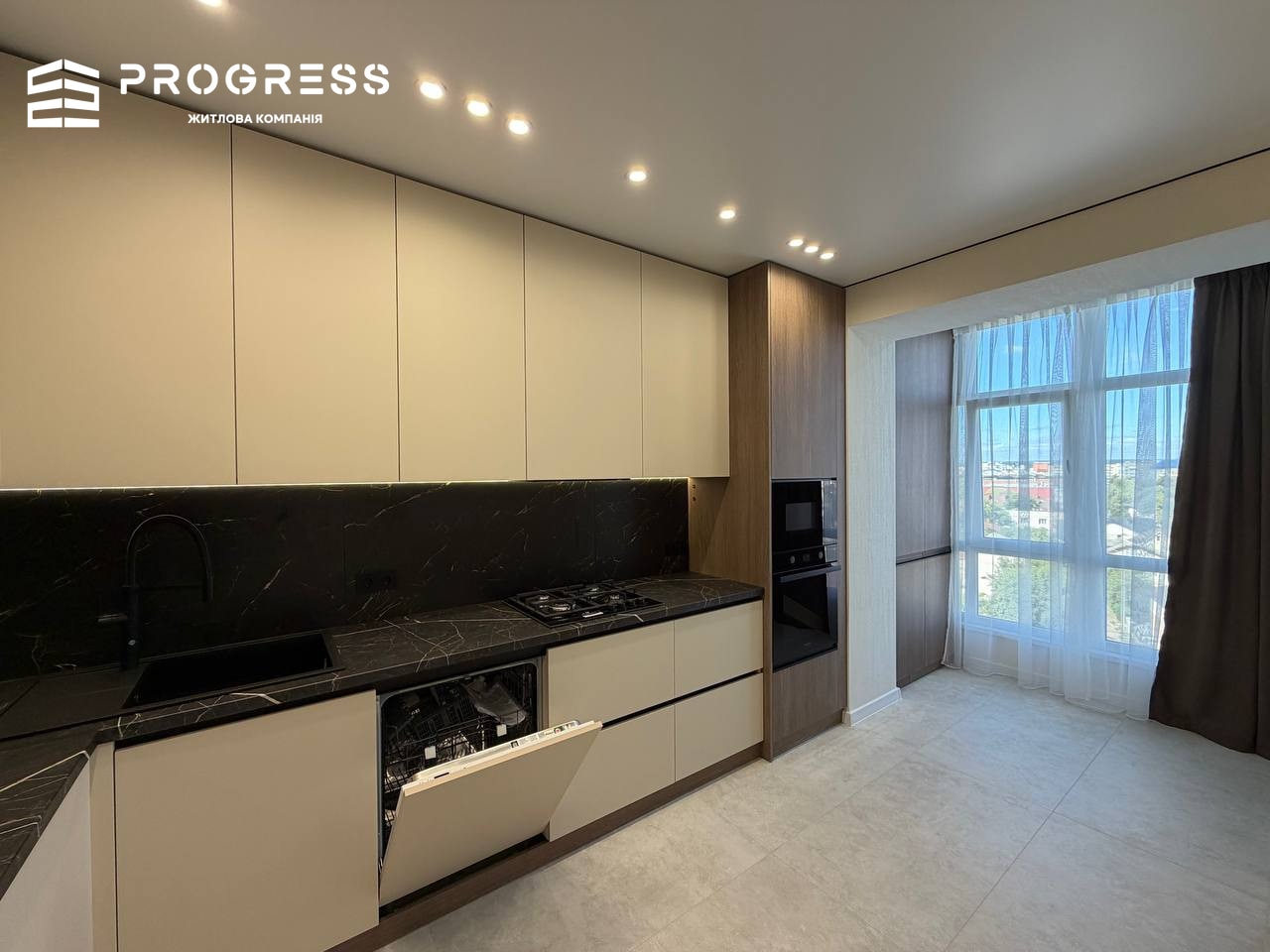 For sale: 2‑room apartment in the “Central Town” residential complex. - 2