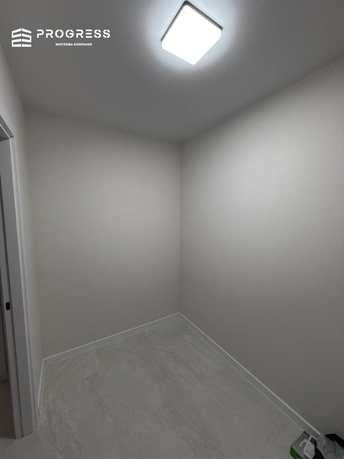 Sale of a 1‑room apartment in the U One residential complex. Veles - 11