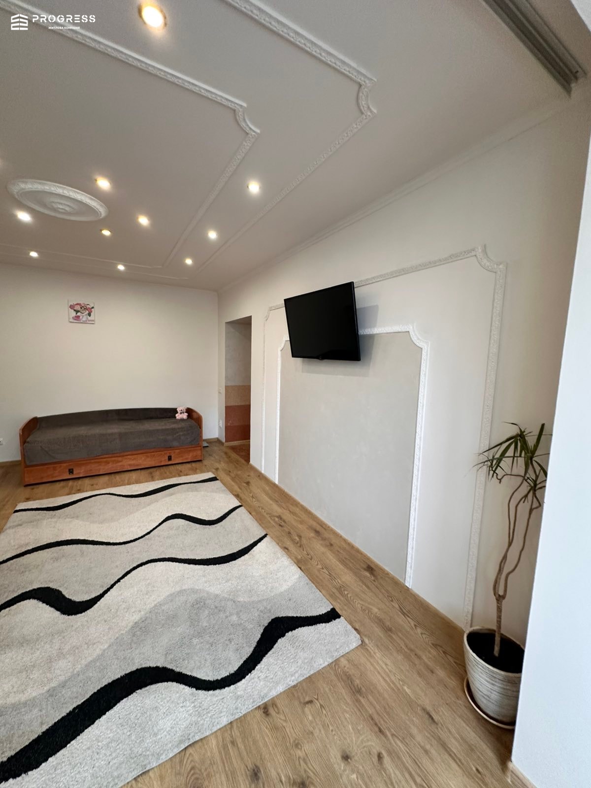 For sale: 1‑room apartment at 30 Mykolaichuka St. - 4
