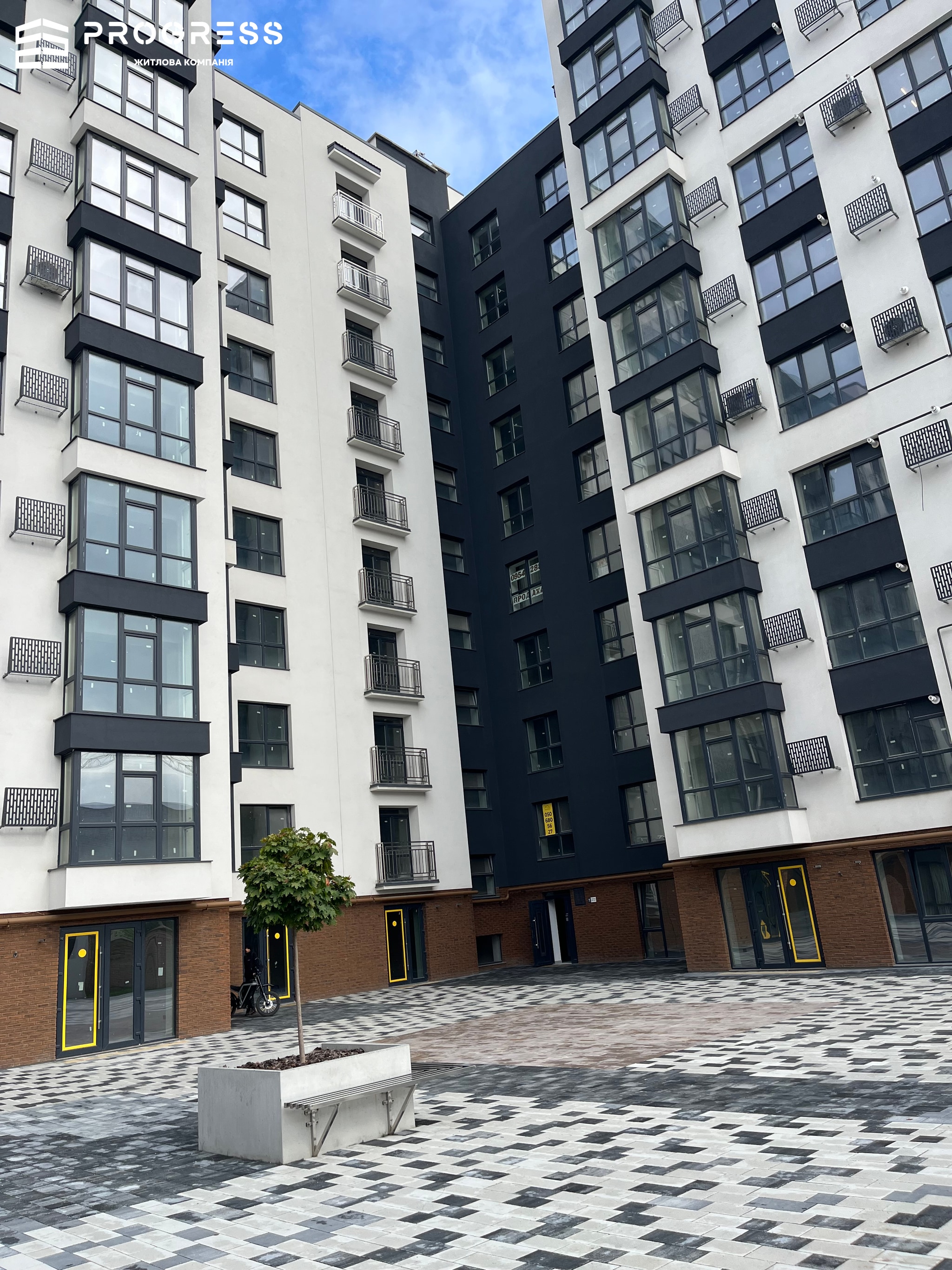 Sale of a 2-room Lipka 2