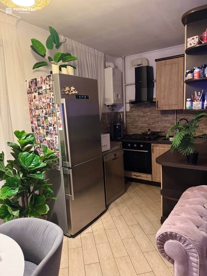 Sale of a 2‑room apartment on Halytska St. - 9