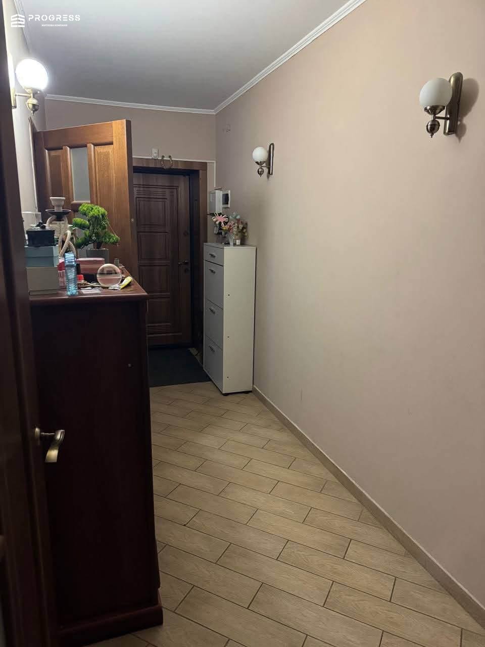 Sale of a 2‑room apartment on Halytska St. - 15