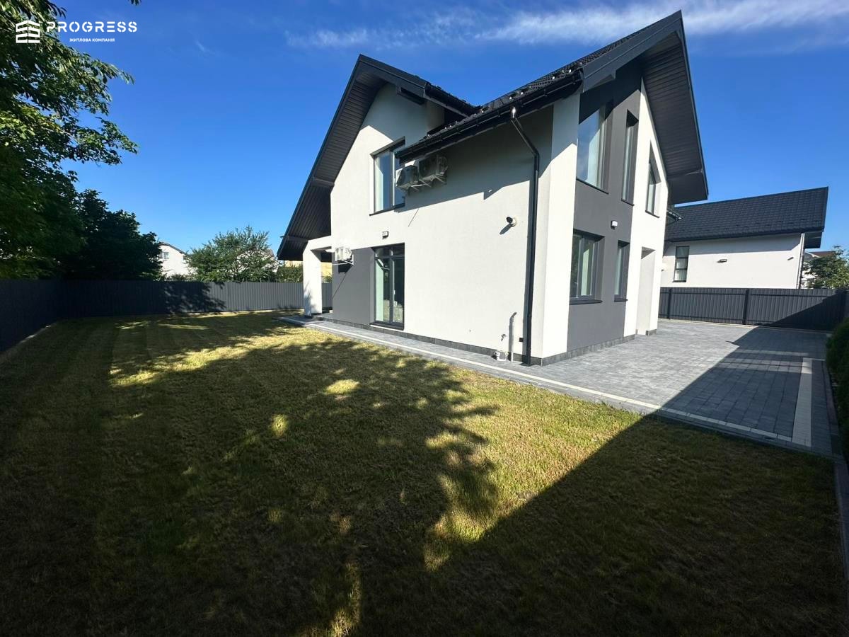 Sale of a two‑story house in Krykhivtsi 📍 - 30