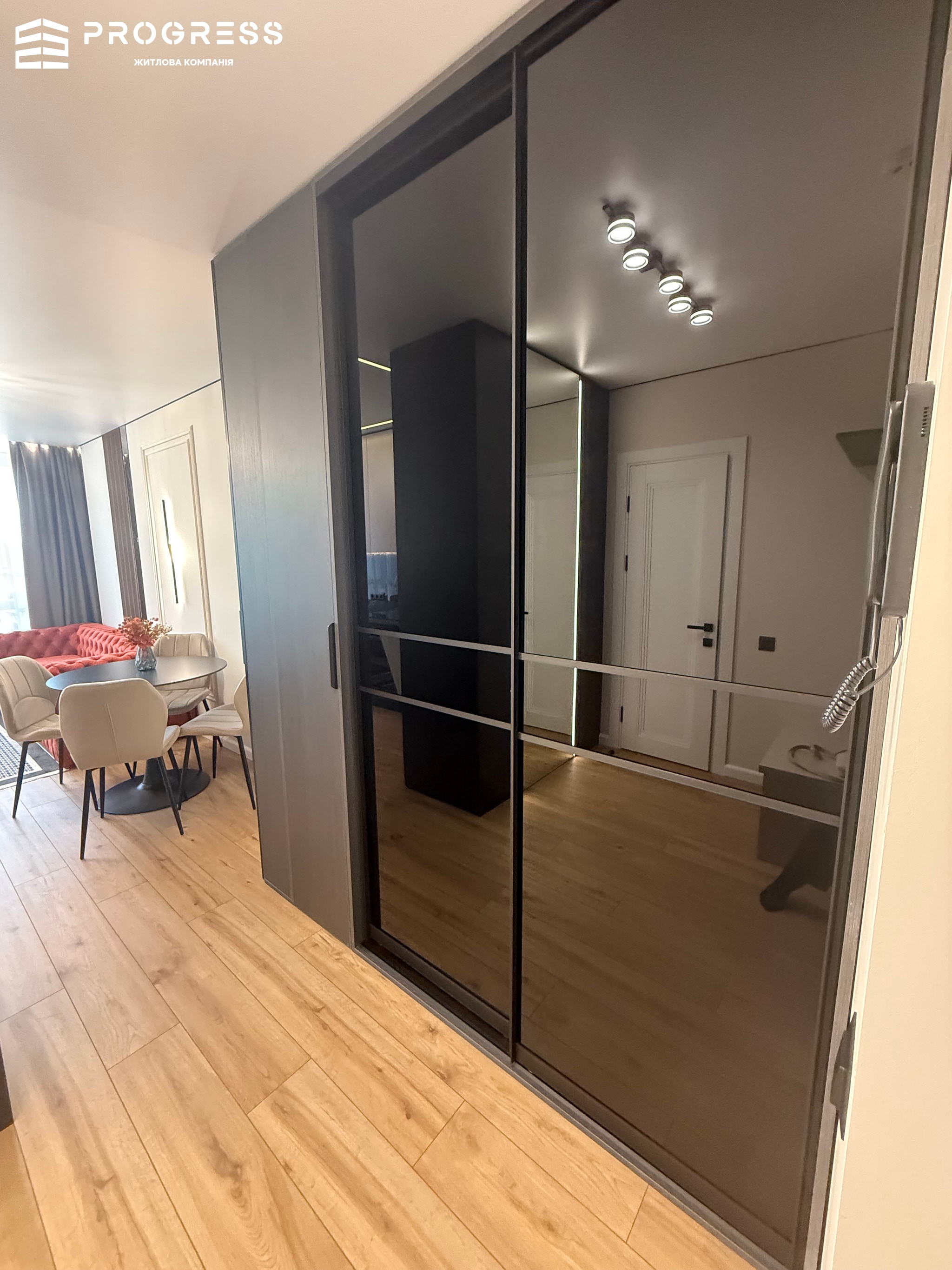 Sale of a 1-room apartment in the city center, residential complex A5 - 13