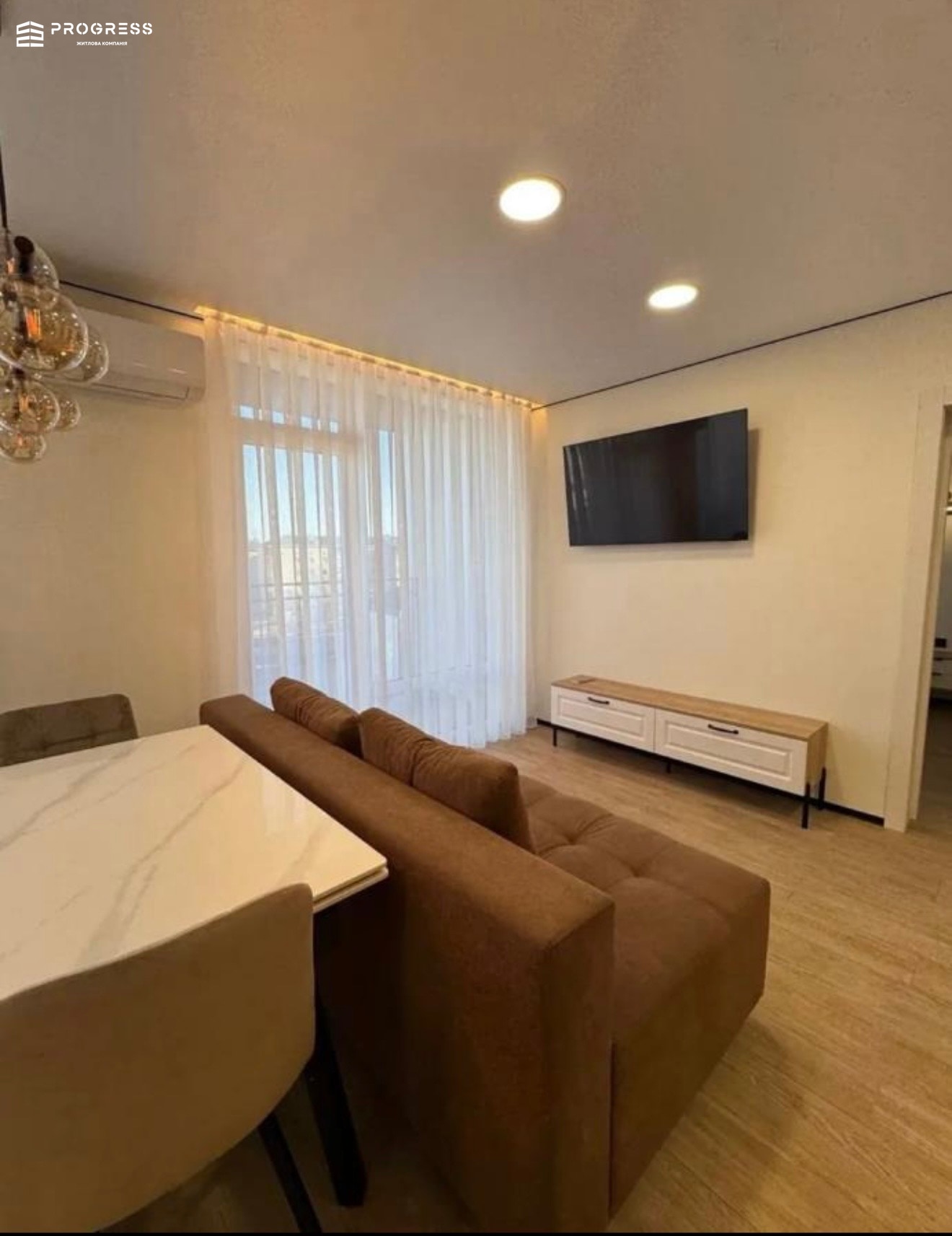 Rental of a 1.5‑room apartment in the A5 residential complex. City center. - 2