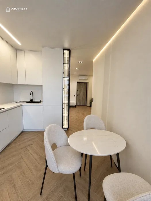 For sale a 1.5‑room apartment in the Lipky 2 residential complex. - 11