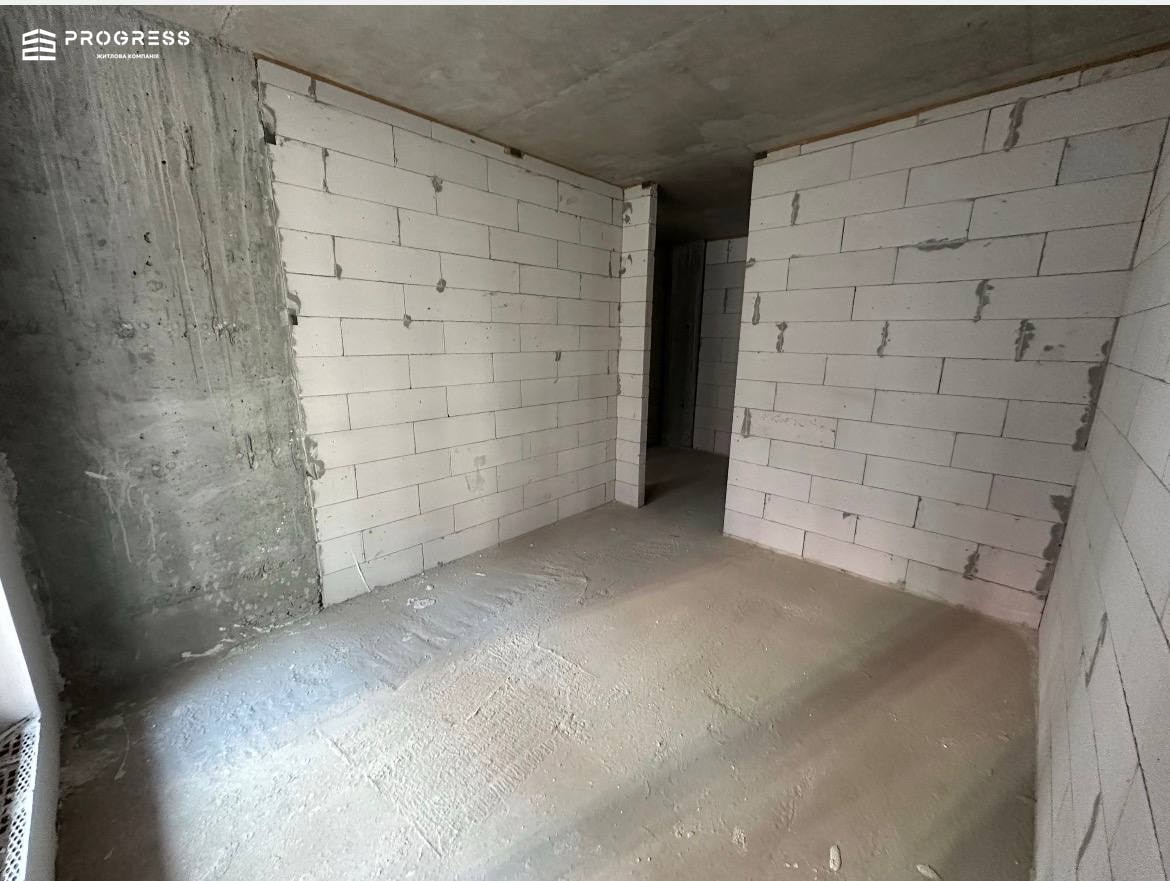 For sale: 1‑room apartment with patio in the Manhattan UP residential complex. - 5