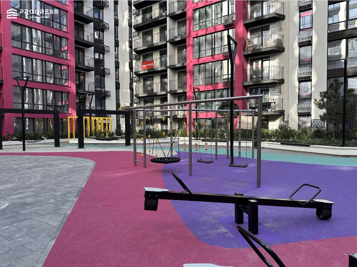 For sale: 1‑room apartment with patio in the Manhattan UP residential complex. - 8