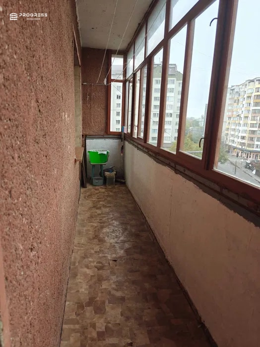 Продаж 3 км.квартири вул.Кисилевської 40 - 9