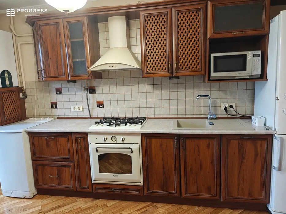 Продаж 3 км.квартири вул.Кисилевської 40