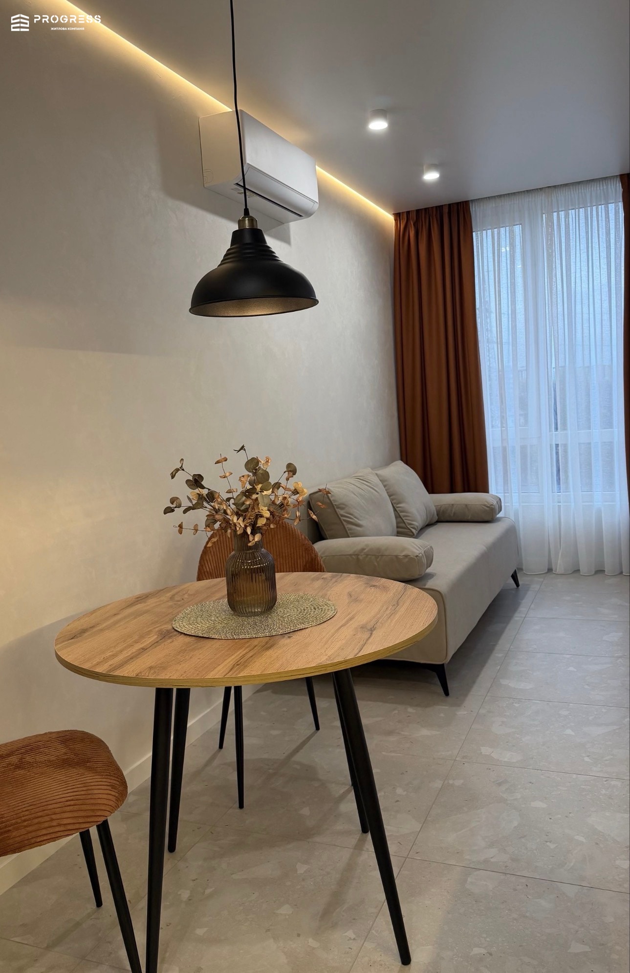 Продаж 1 кімнатної квартири ЖК Manhattan UP з басейном на даху 2