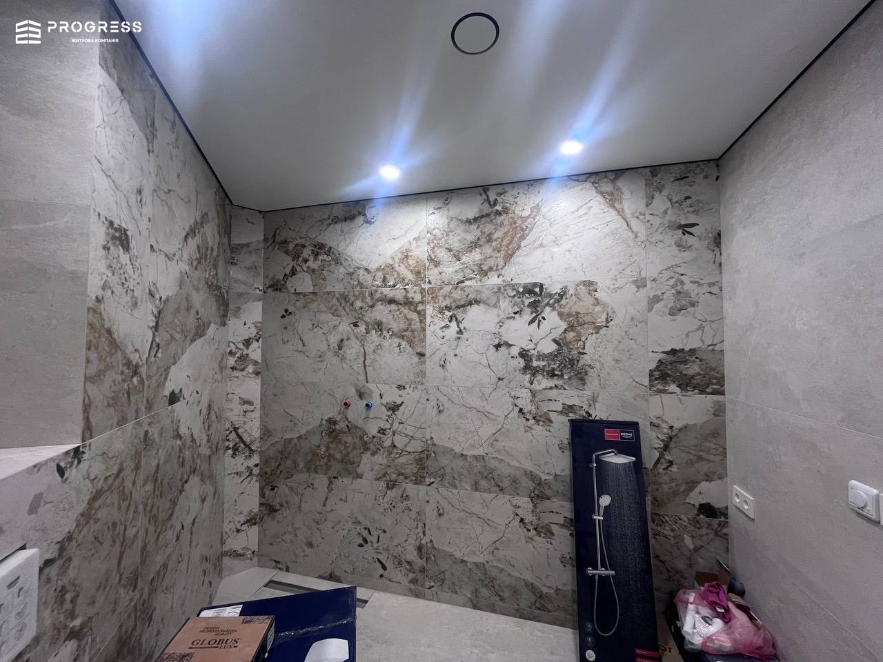 FOR SALE 2-ROOM APARTMENT IN RESIDENTIAL COMPLEX FAMILY PLAZA - 10